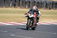 donington-no-limits-trackday;donington-park-photographs;donington-trackday-photographs;no-limits-trackdays;peter-wileman-photography;trackday-digital-images;trackday-photos